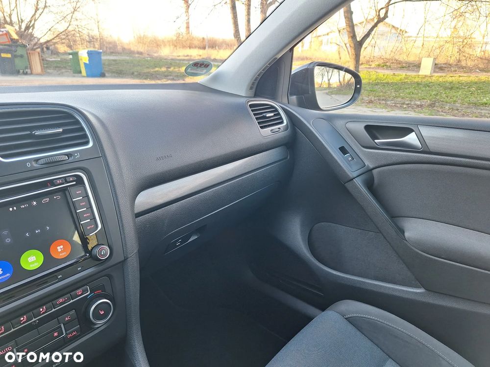 Volkswagen Golf 1.4 TSI BMT Highline - 24