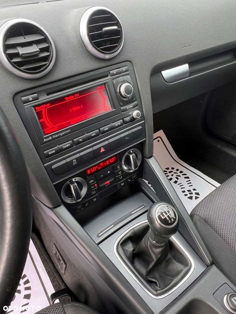 Audi A3 Sportback 1.8 TFSI Attraction - 14