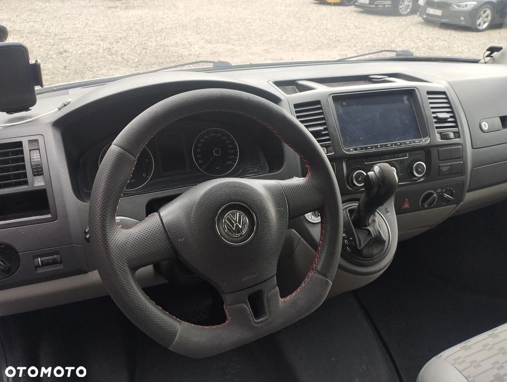 Volkswagen TRANSPORTER T5 - 21