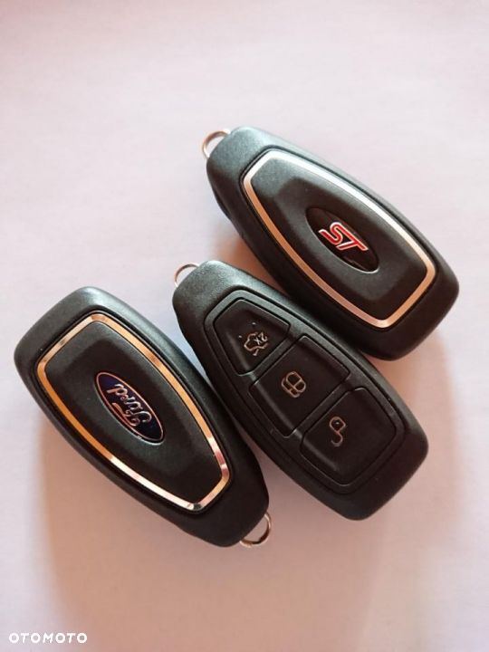 Kluczyk Ford Focus Kuga Mondeo CMax Fiesta BMax SMax Kodowanie Gratis