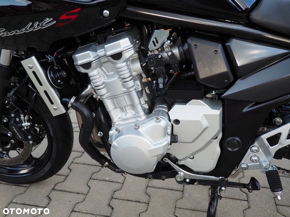 Suzuki Bandit - 21