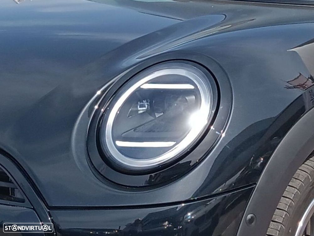 MINI 5 Portas Cooper Classic Auto - 3