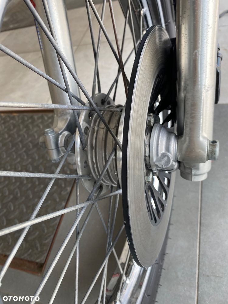 Suzuki GN - 12