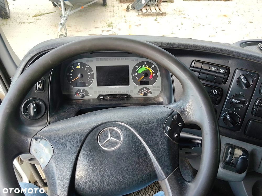 Mercedes-Benz Actros 3332 - 12