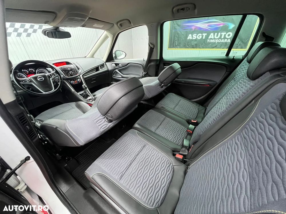 Opel Zafira - 13