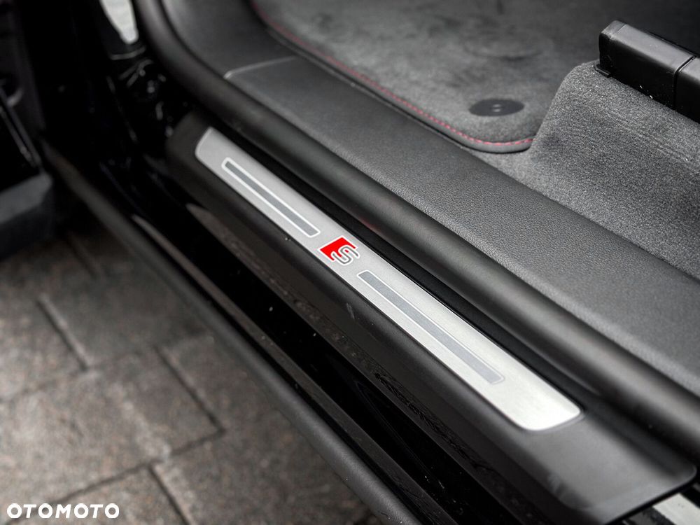 Audi Q8 - 17