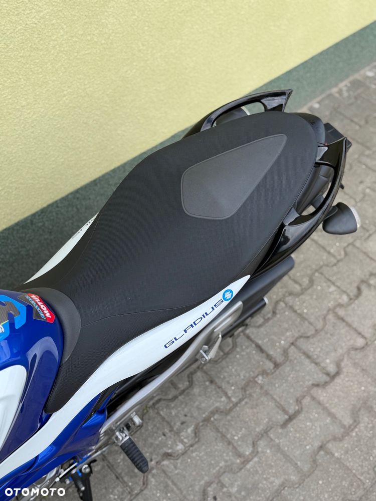 Suzuki Gladius - 33
