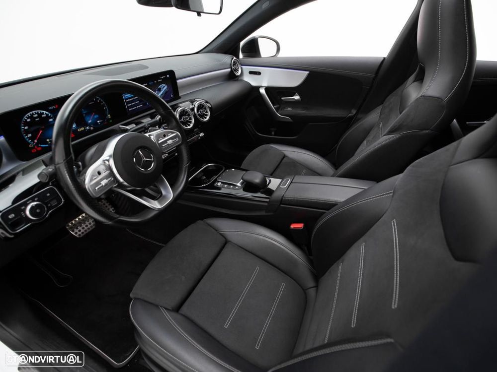 Mercedes-Benz CLA 250 e 8G-DCT AMG Line - 9