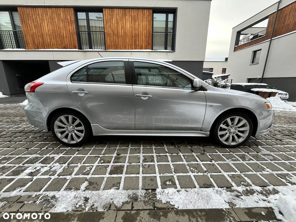 Mitsubishi Lancer 1.8 Intense - 6
