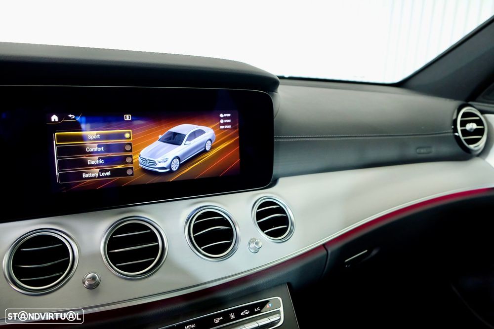 Mercedes-Benz E 300 de AMG Line 4Matic - 15