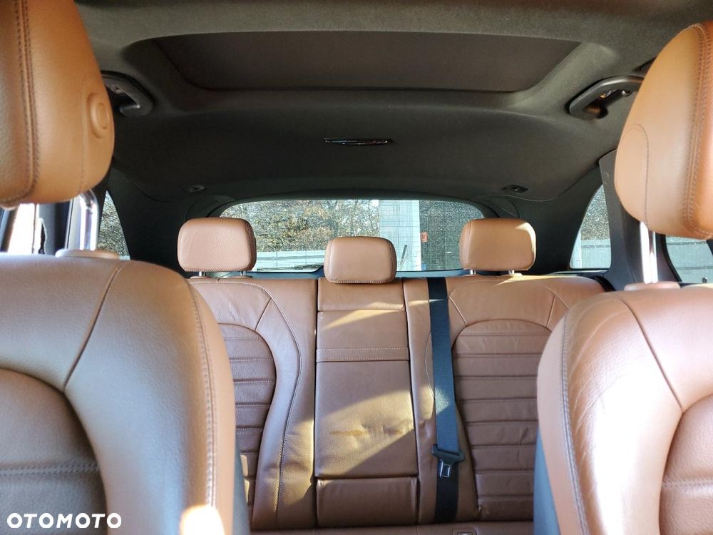 Mercedes-Benz GLC AMG 43 4-Matic - 11