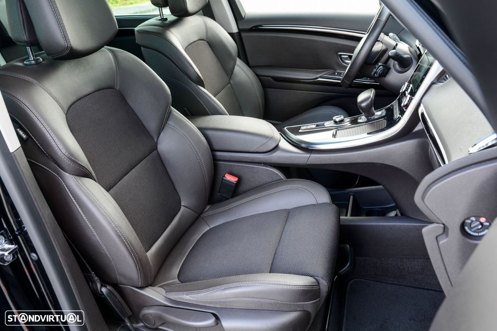 Renault Espace 1.6 dCi Initiale Paris EDC - 10