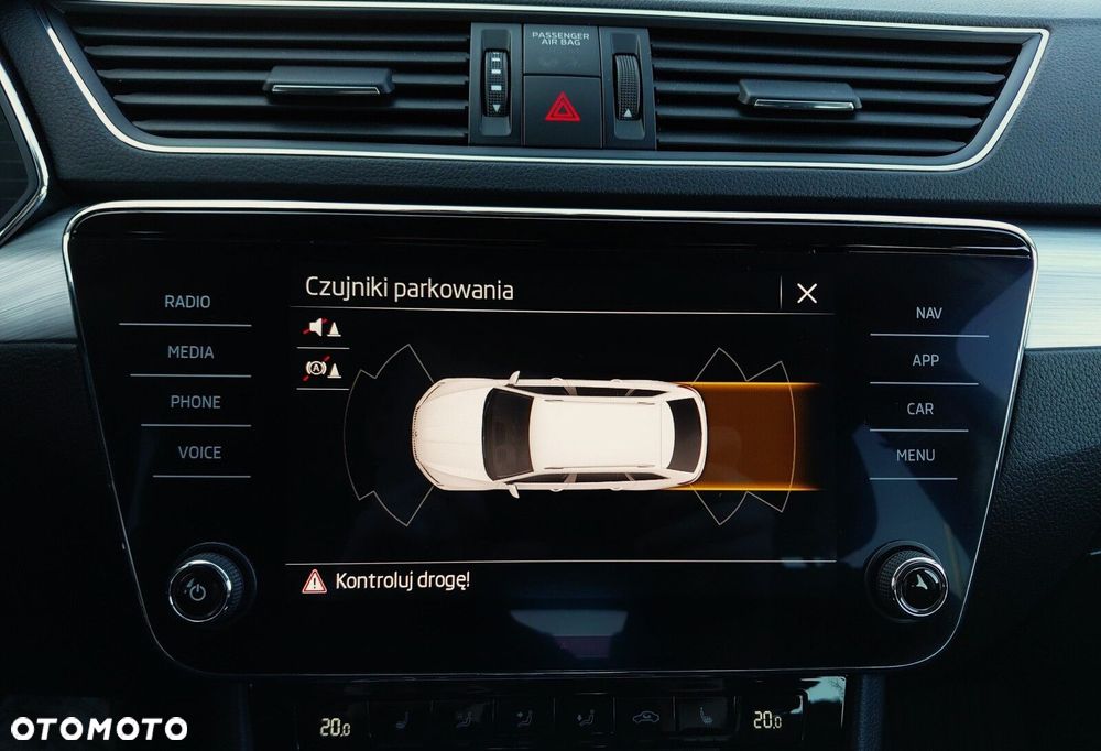 Skoda Superb 2.0 TDI SCR Ambition DSG - 35