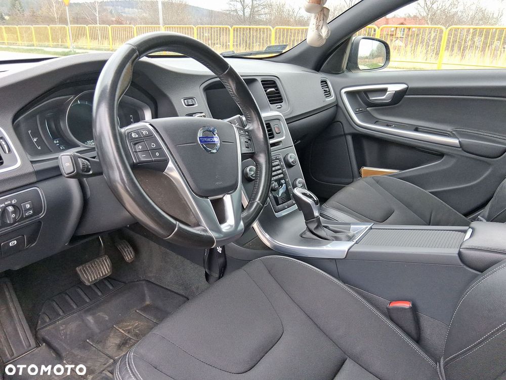 Volvo V60 - 11