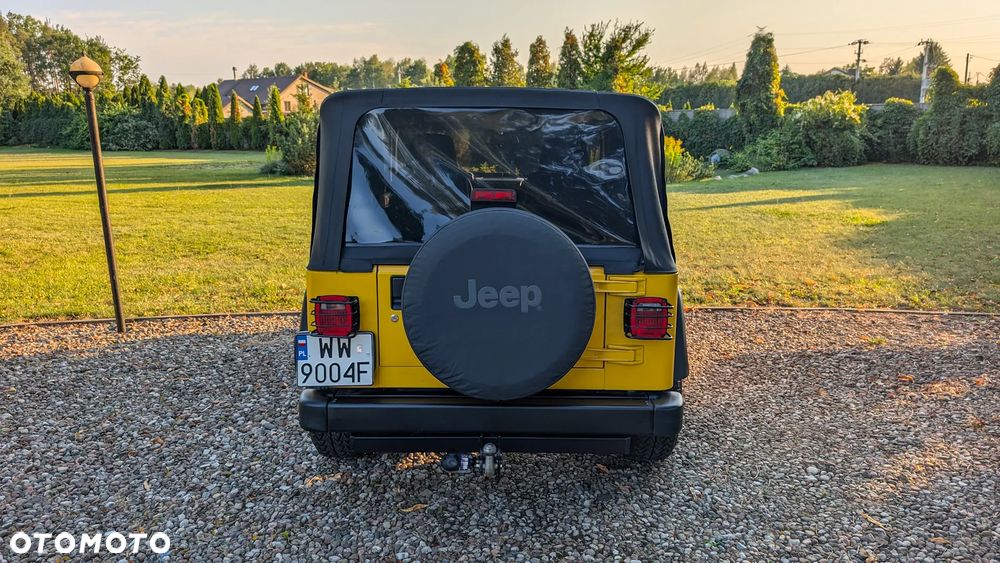 Jeep Wrangler - 9