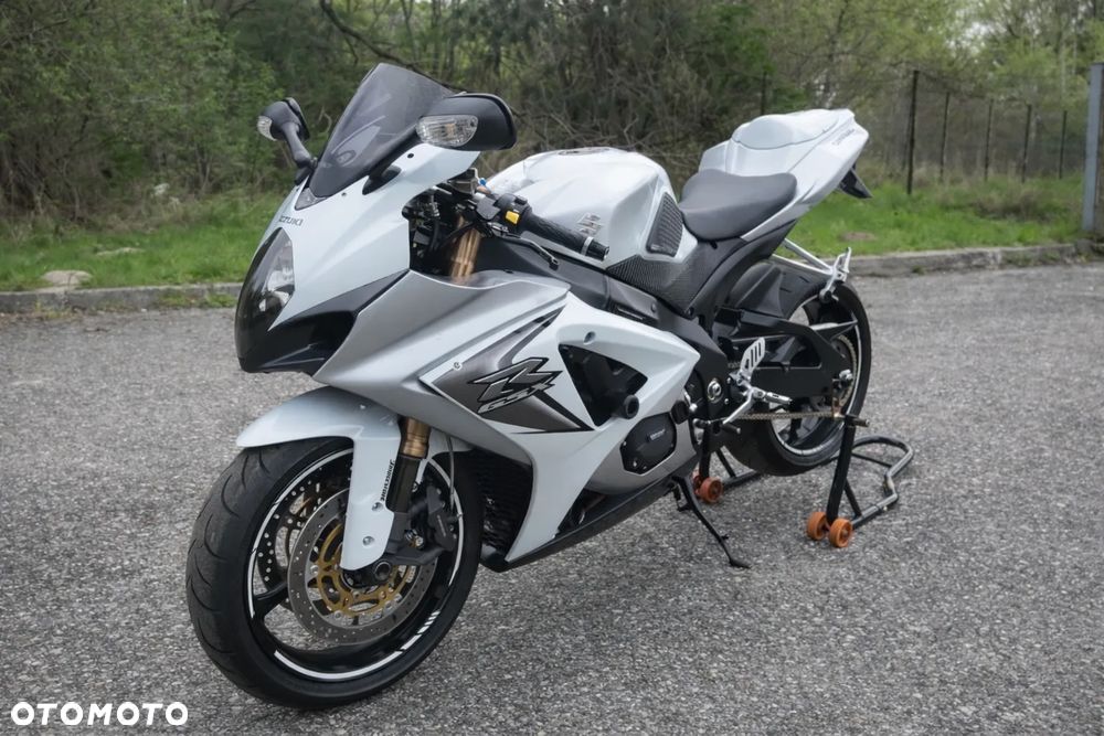 Suzuki GSX-R - 2