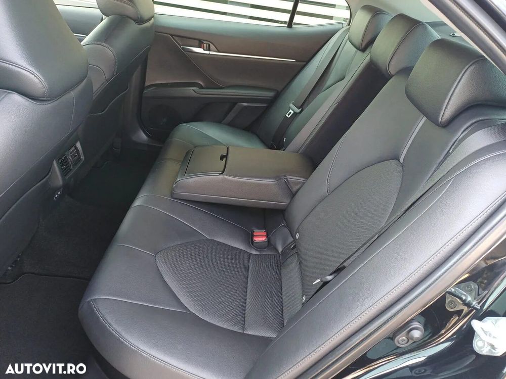 Toyota Camry 2.5 Business - 9