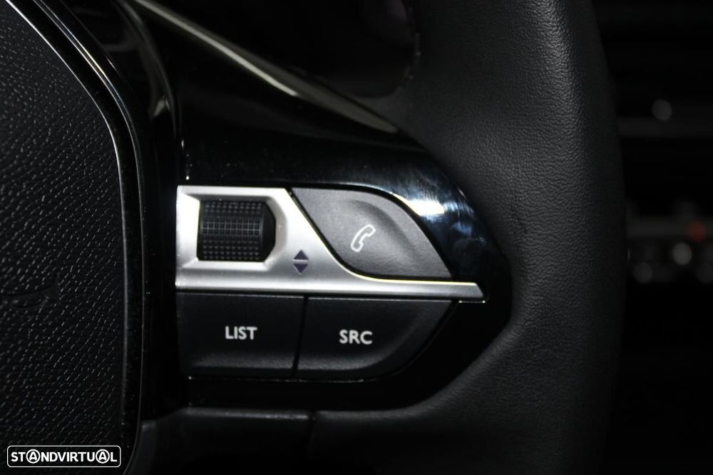 Peugeot e-2008 50 kWh Allure Pack - 16