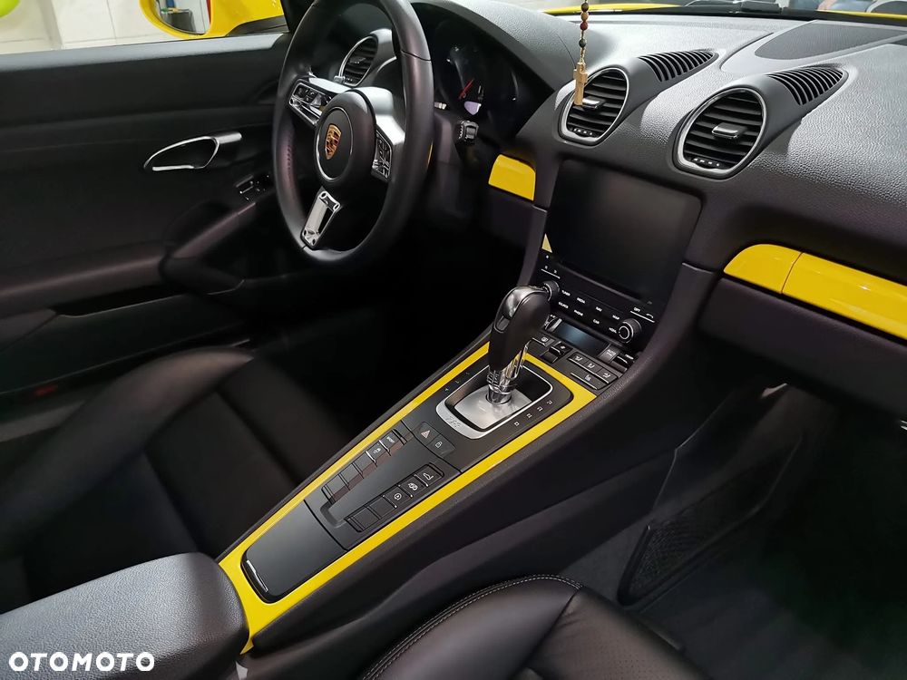 Porsche 718 Cayman 2020