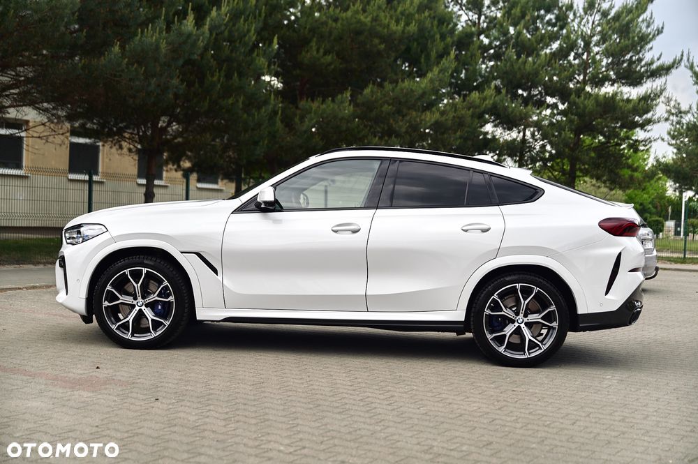 BMW X6 xDrive40d mHEV - 8