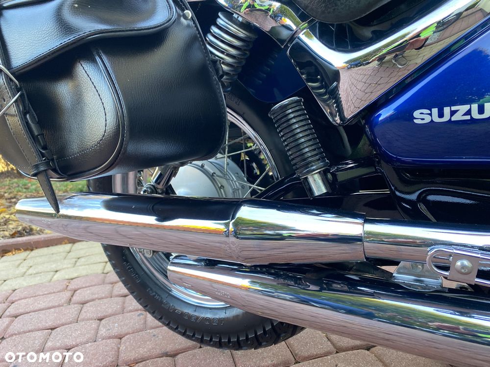 Suzuki Intruder - 19