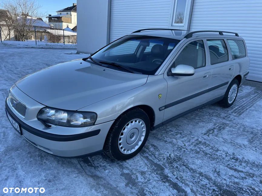 Volvo V70 D5 - 1