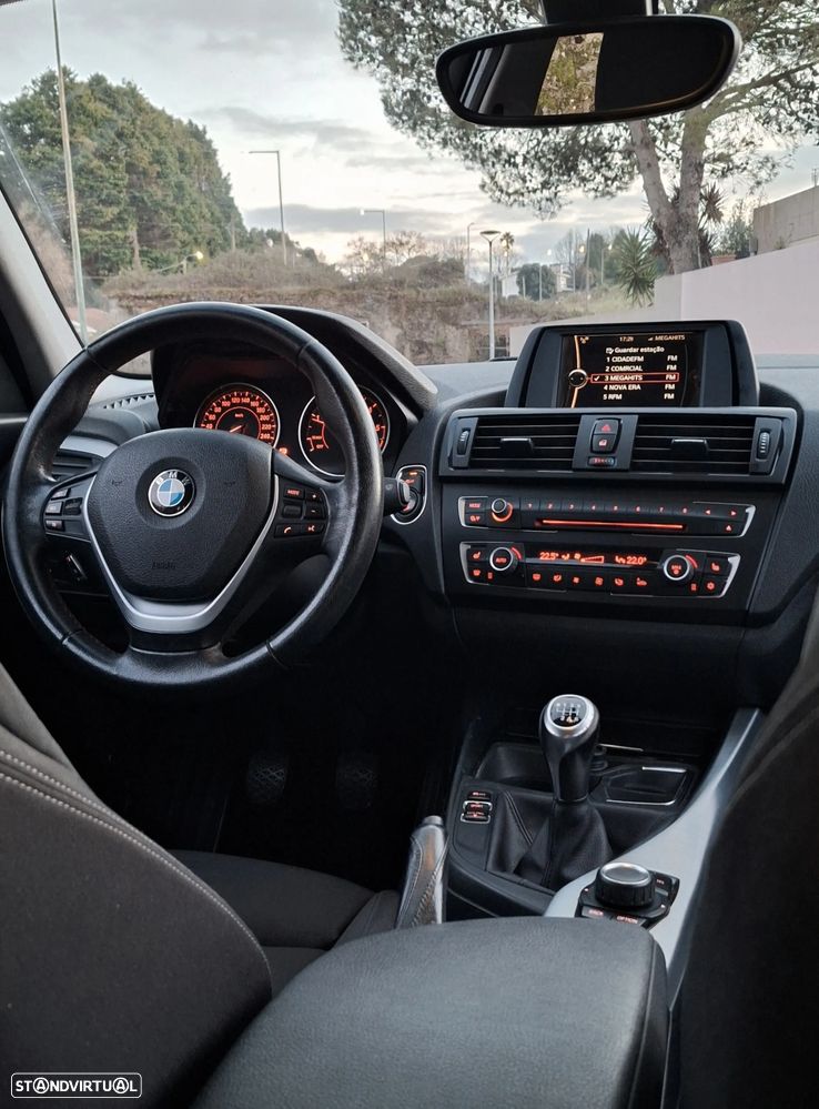 BMW 118 d Sport Line - 12