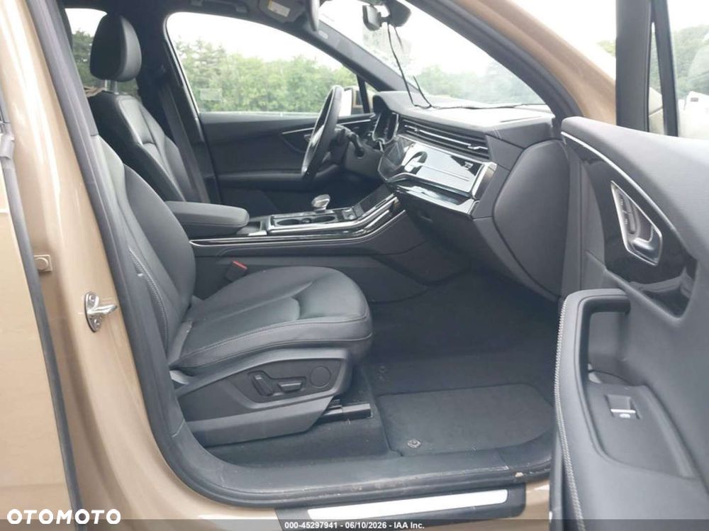 Audi Q7 - 12