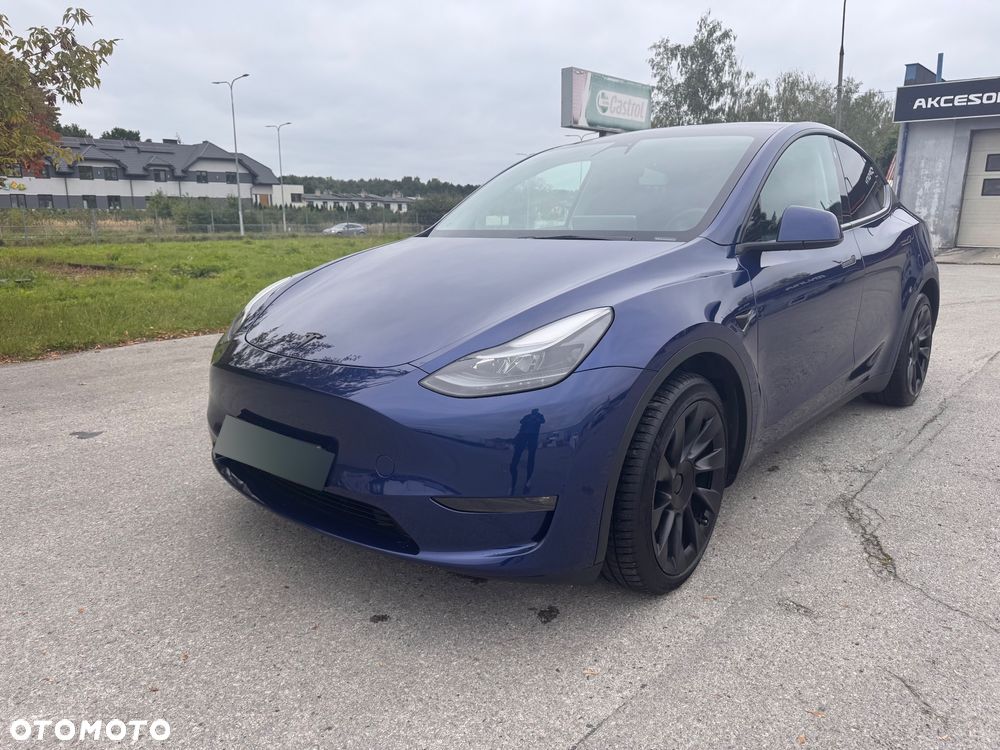 Tesla Y Long Range AWD - 1