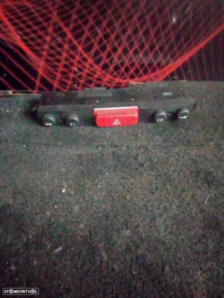 4 Piscas Alfa Romeo 147 (937_) - 2