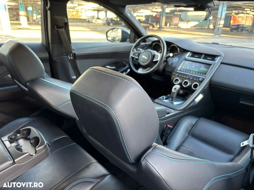 Jaguar E-Pace - 17