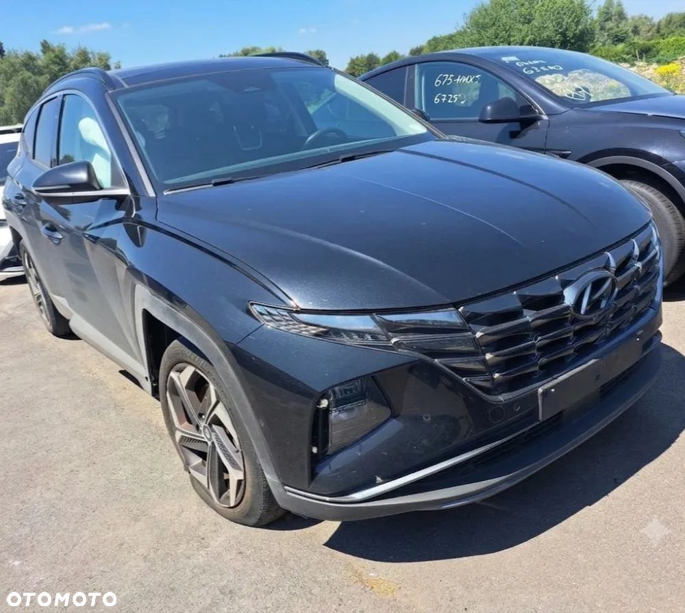 Hyundai Tucson - 2