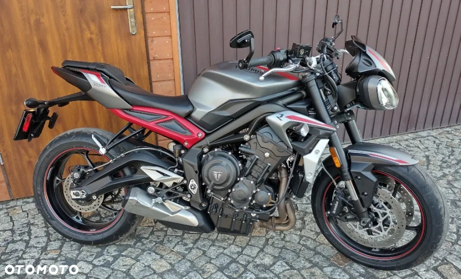 Triumph Street Triple - 3