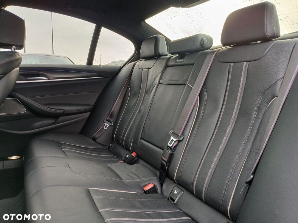 BMW Seria 5 - 21
