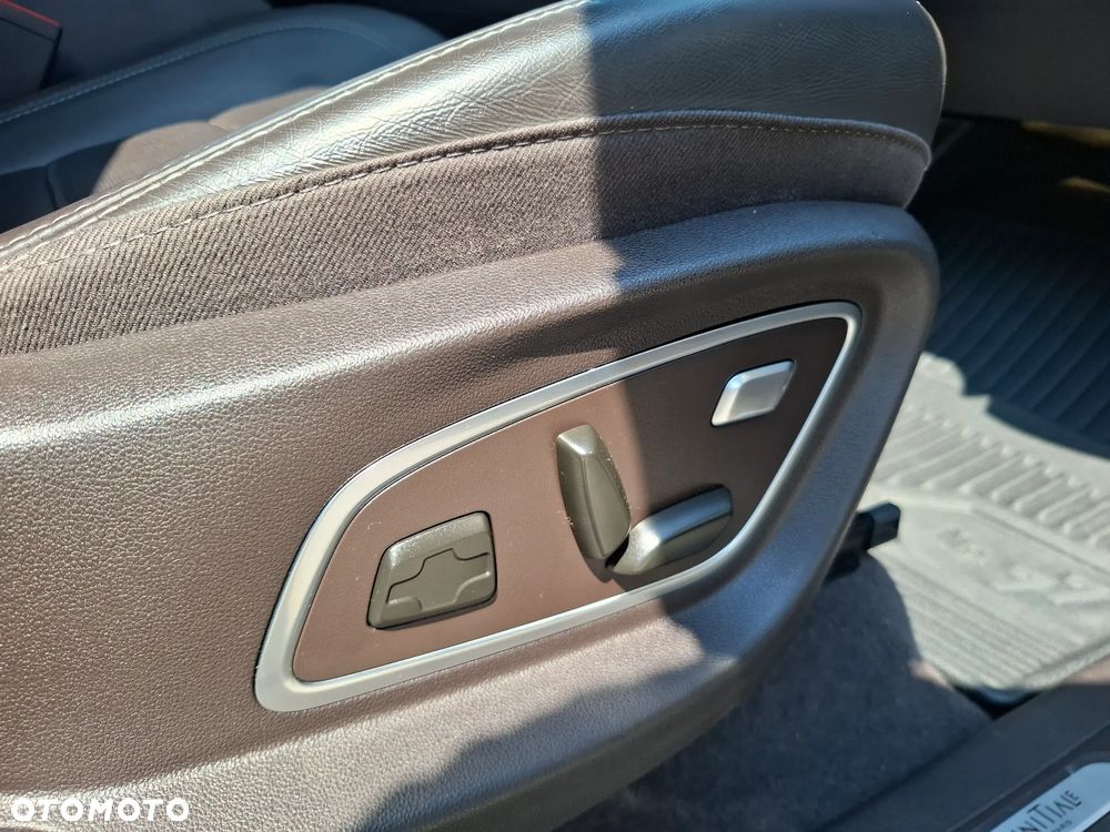 Renault Espace Energy dCi 160 EDC Initiale Paris - 26