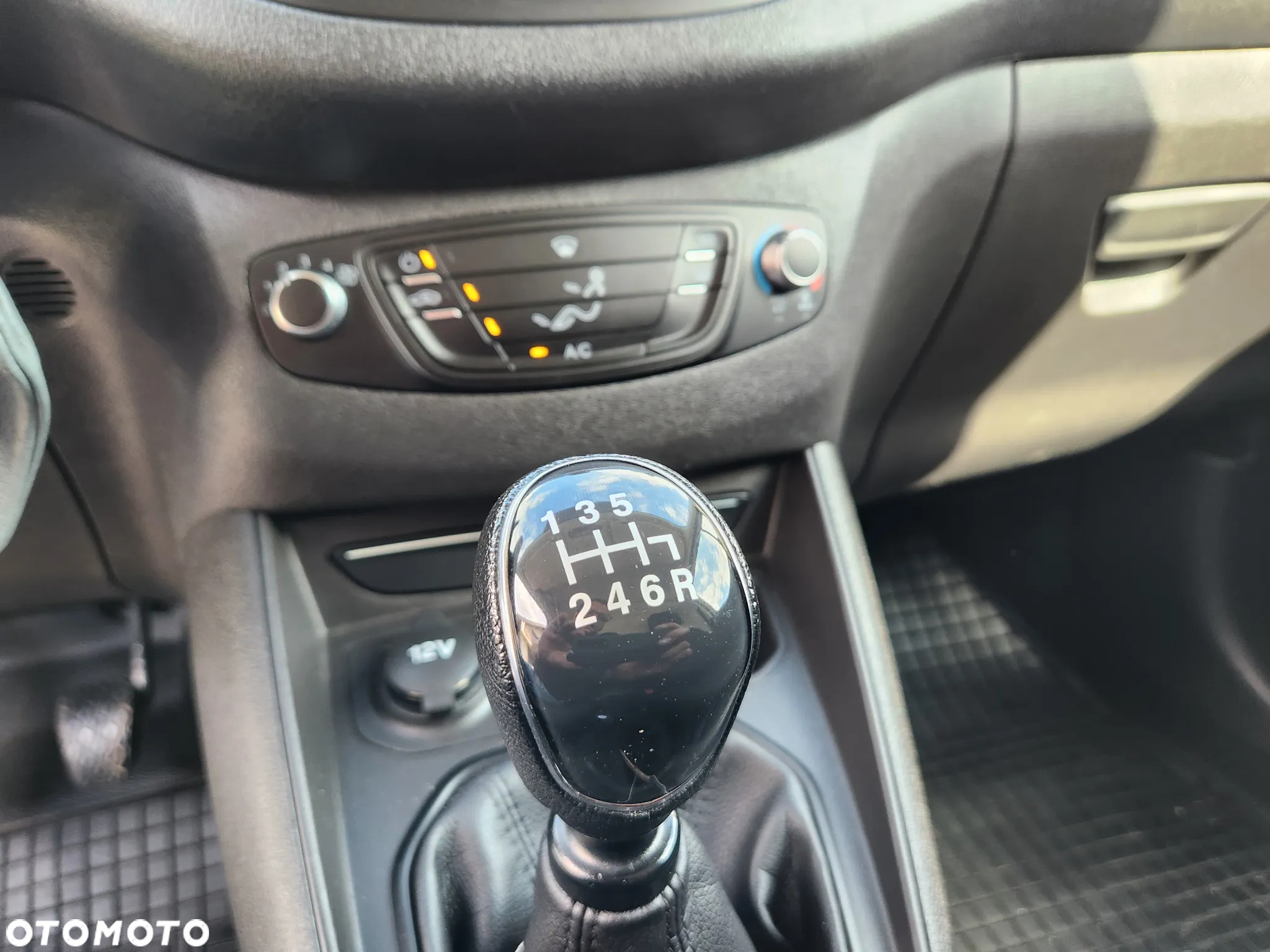 Ford Transit courier - 27