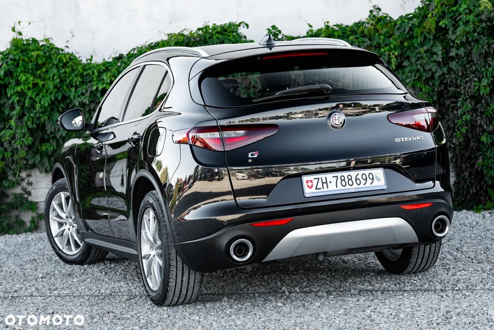 Alfa Romeo Stelvio 2.2 16V AT8-Q4 Executive - 9