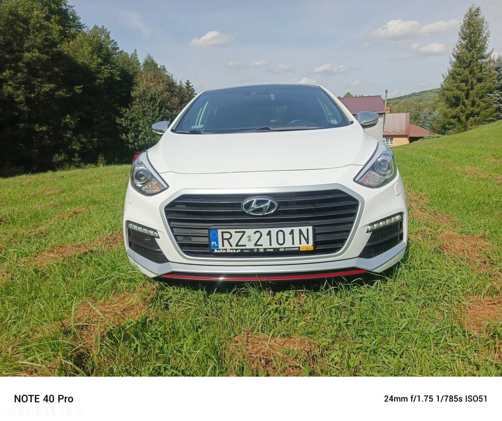 Hyundai i30 1.6 GDI Turbo Luxury - 2
