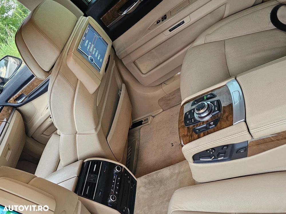 BMW Seria 7 750Ld xDrive - 11