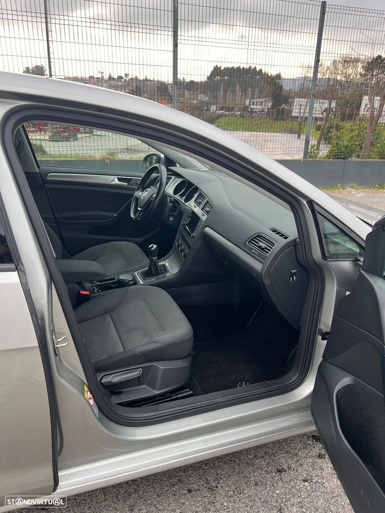 VW Golf 1.6 TDI BlueMotion Comfortline - 6