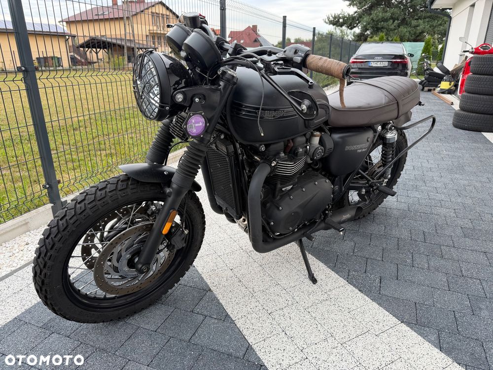 Triumph Bonneville - 2