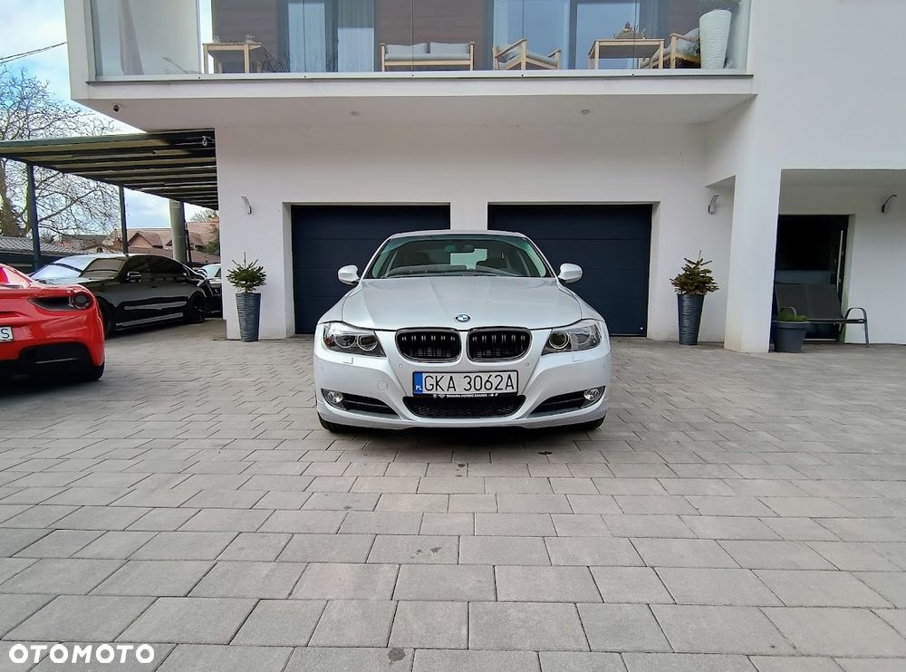 BMW Seria 3 320i - 16