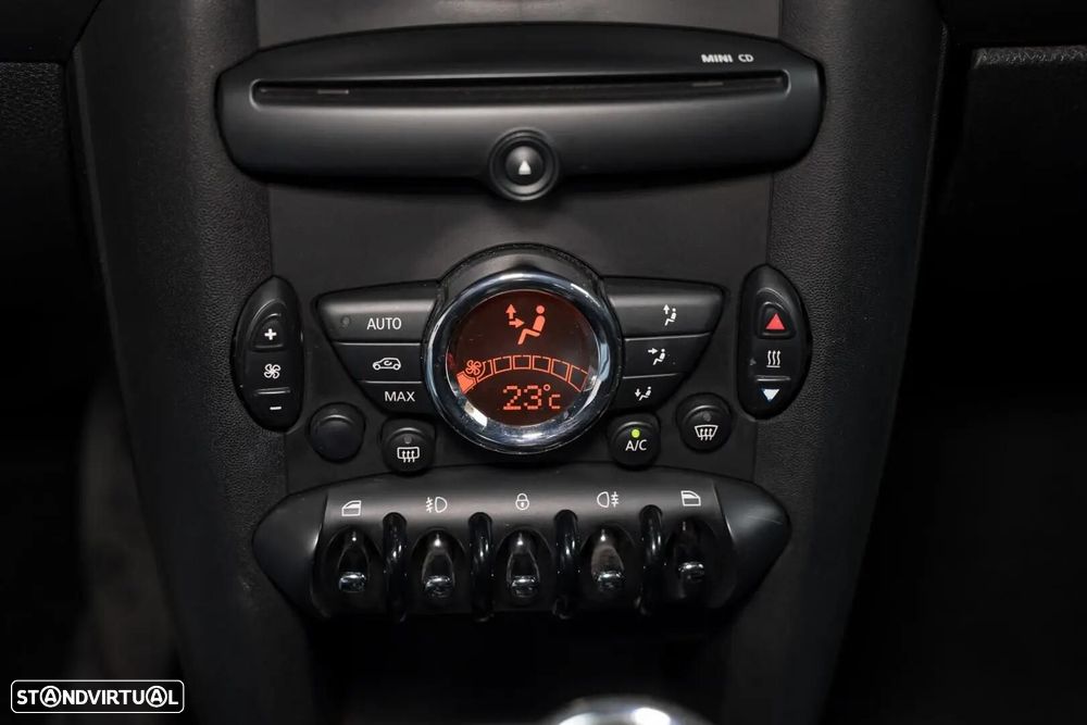 MINI 3 Portas One D - 21