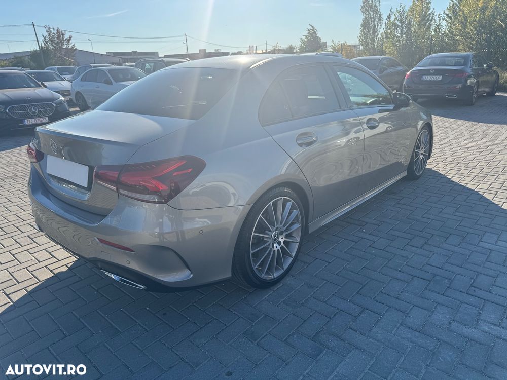 Mercedes-Benz A ver-200-7g--dct-amg-line - 12