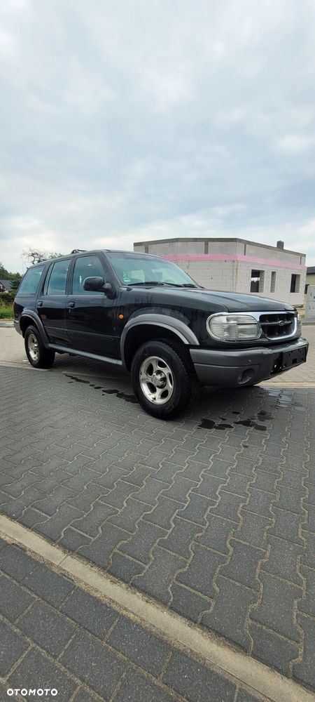 Ford Explorer - 6