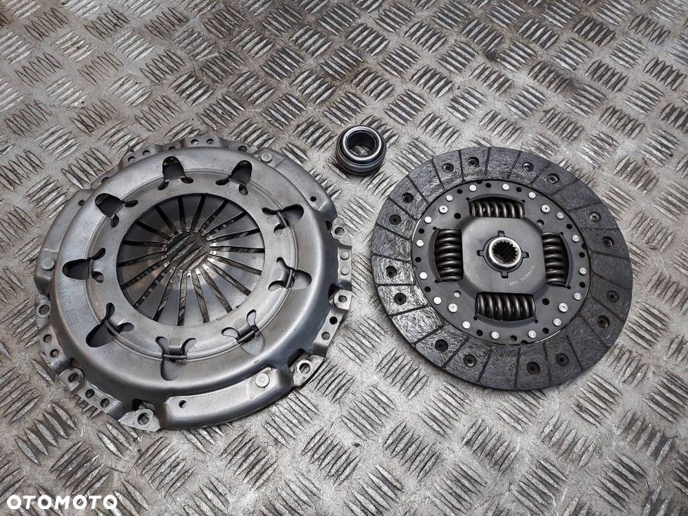 SPRZĘGŁO TARCZA + DOCISK + ŁOŻYSKO OPOROWE CITROEN C5 I 1.8 16V - 1