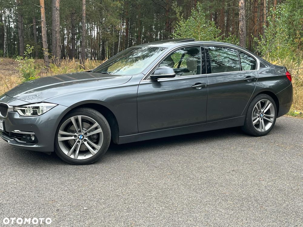 BMW Seria 3 ver-330i-edition-luxury-line-purity - 3