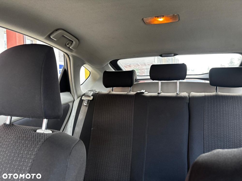 Toyota Prius - 10