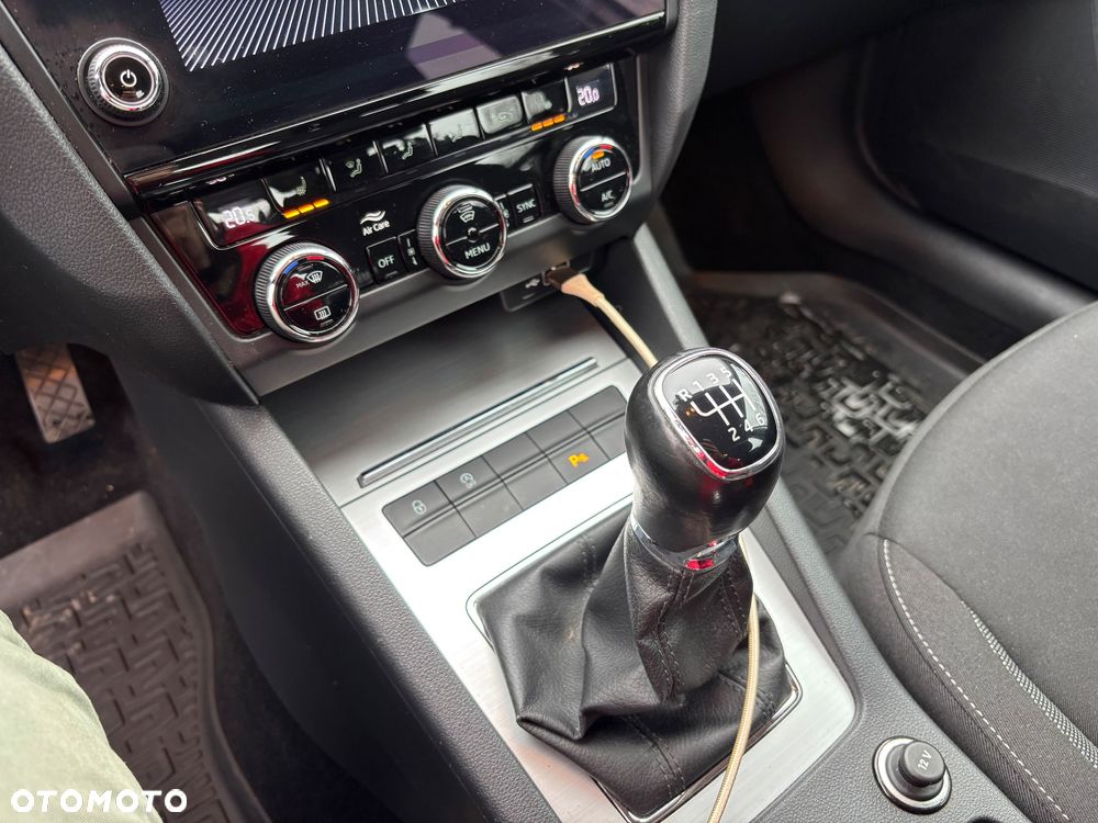 Skoda Octavia 1.5 TSI ACT Ambition - 18