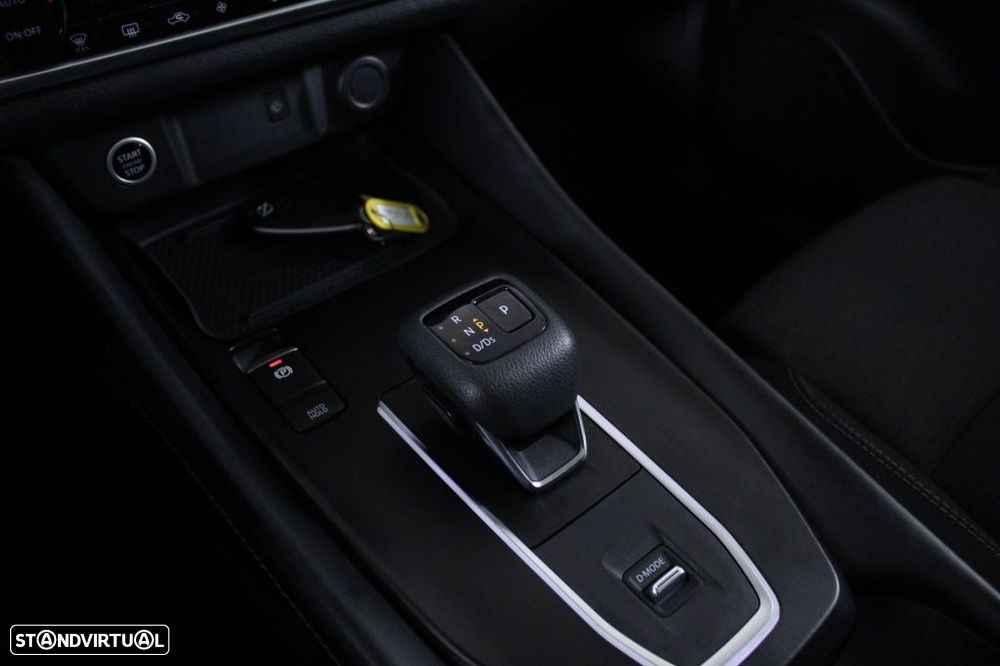 Nissan Qashqai 1.3 DIG-T N-Connecta LED Xtronic - 30